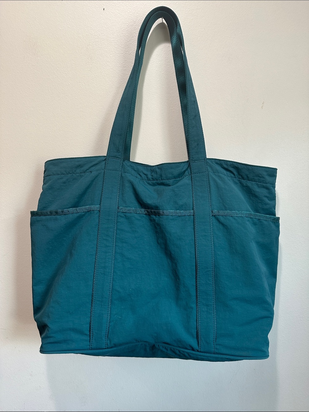 lululemon Tote 100%Recycled Polyester - Picture 5 of 11